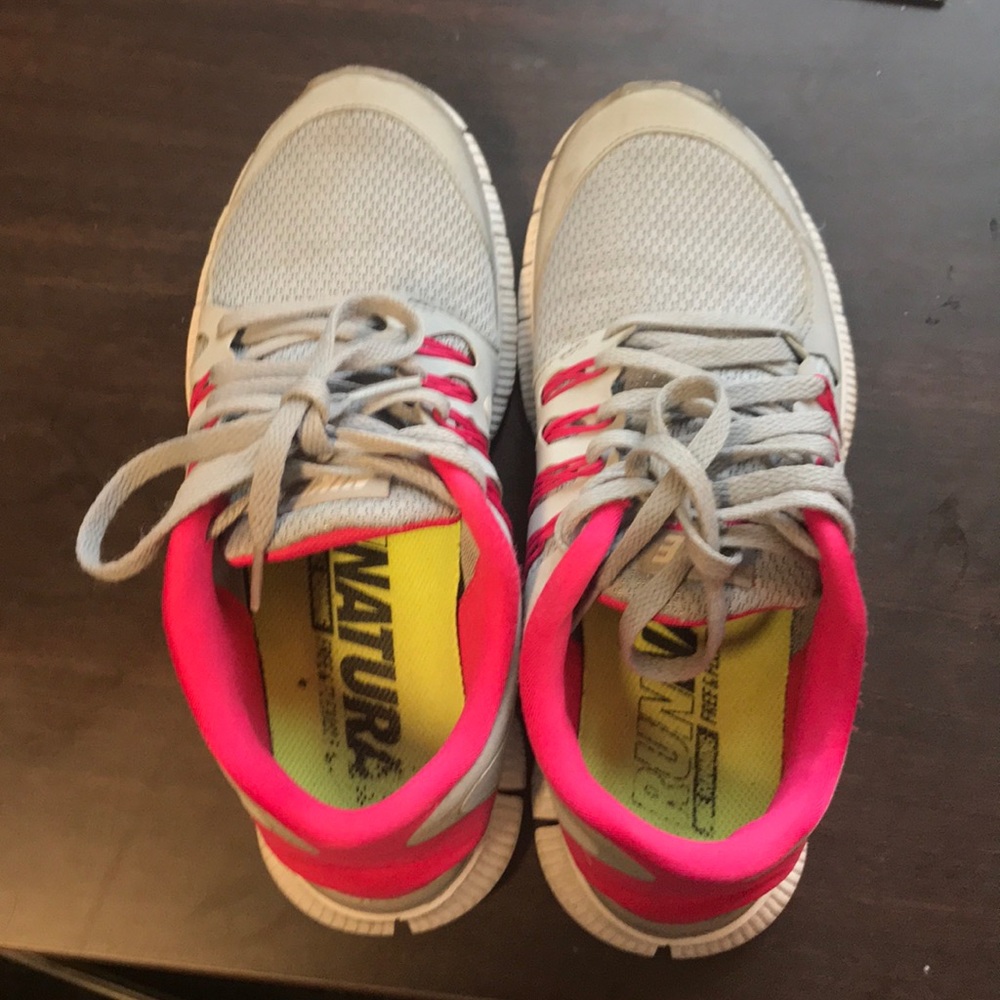 Nike free runs